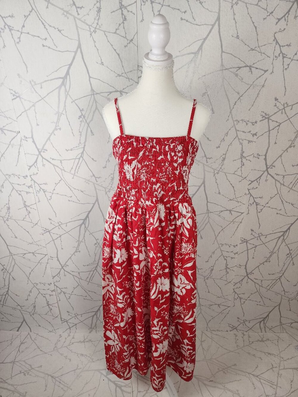 Old Navy Red Floral Print Smocked Strappy Fit & Flare Midi Dress